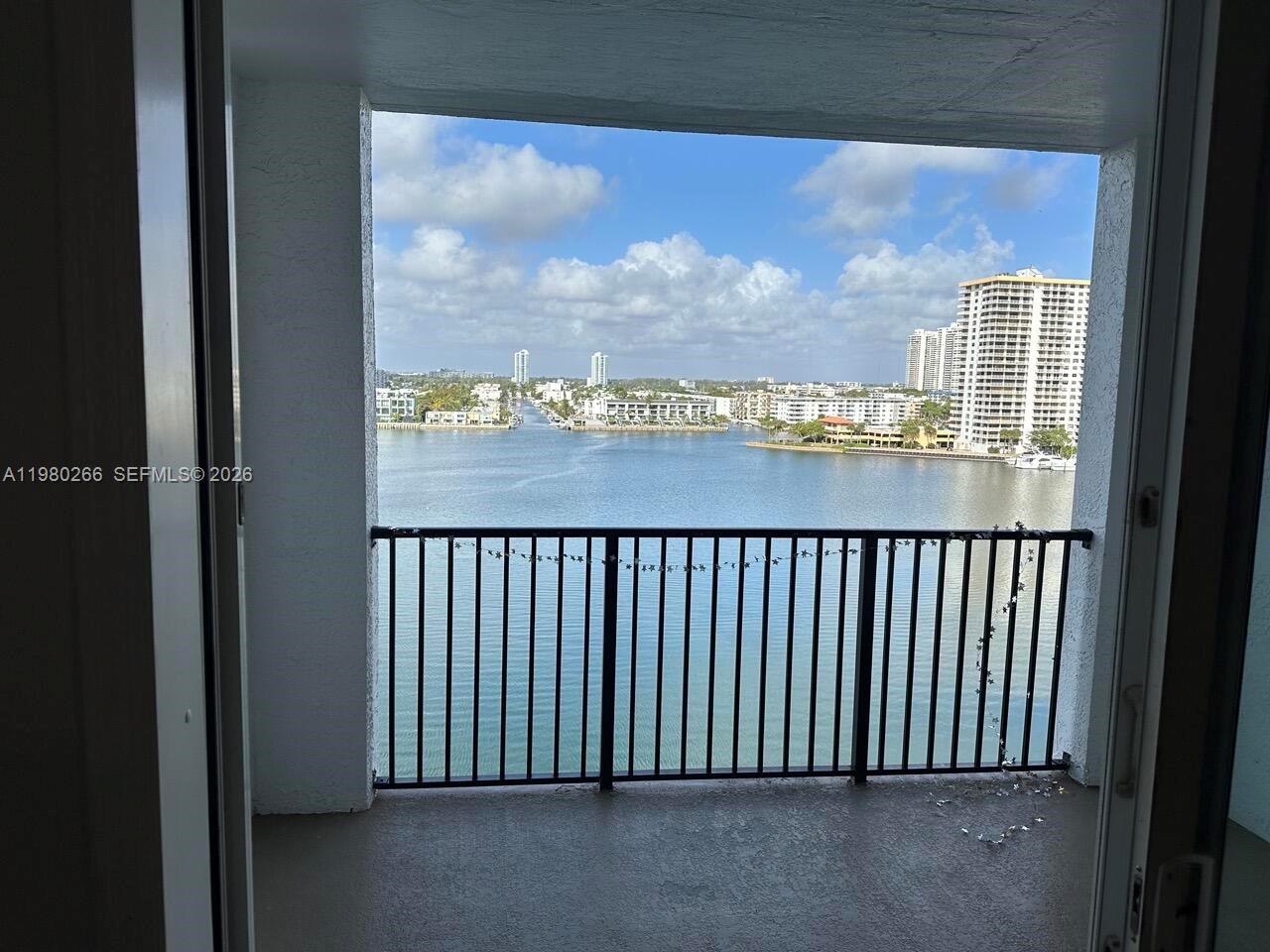 PORTO BELLAGIO CONDO - Residential