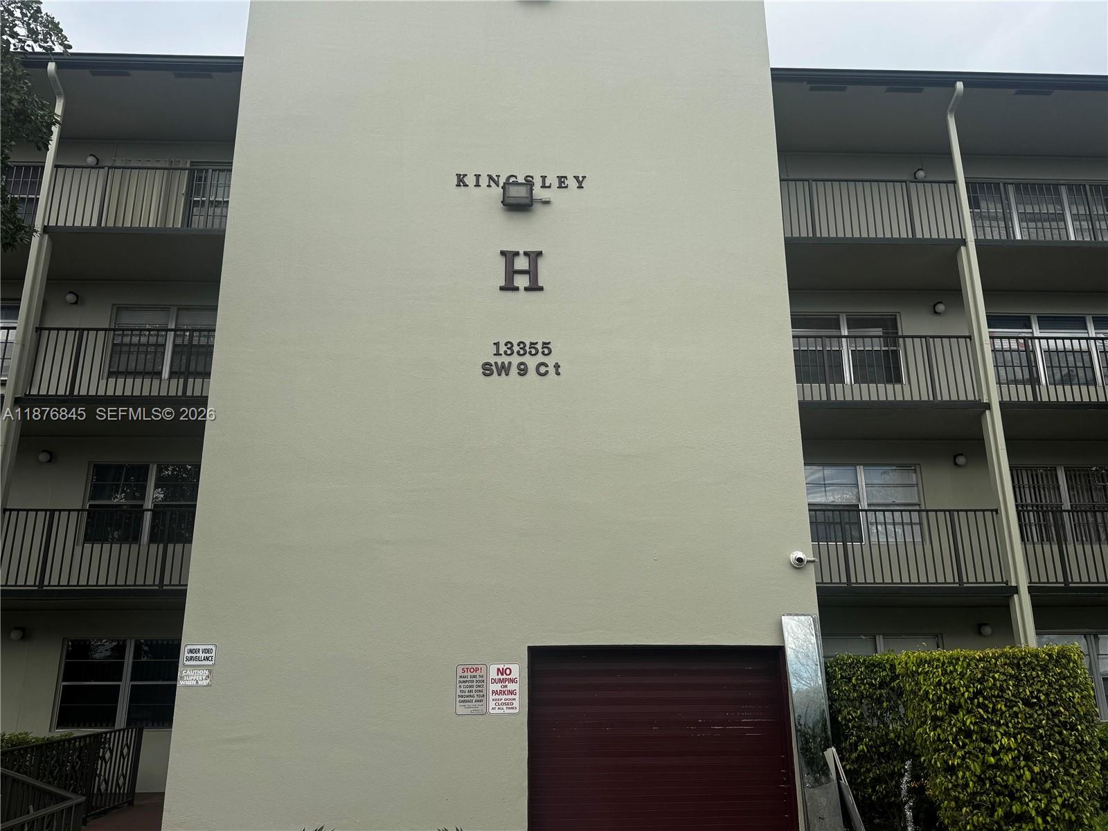 KINGSLEY AT CENTURY VILLA - Residential Lease