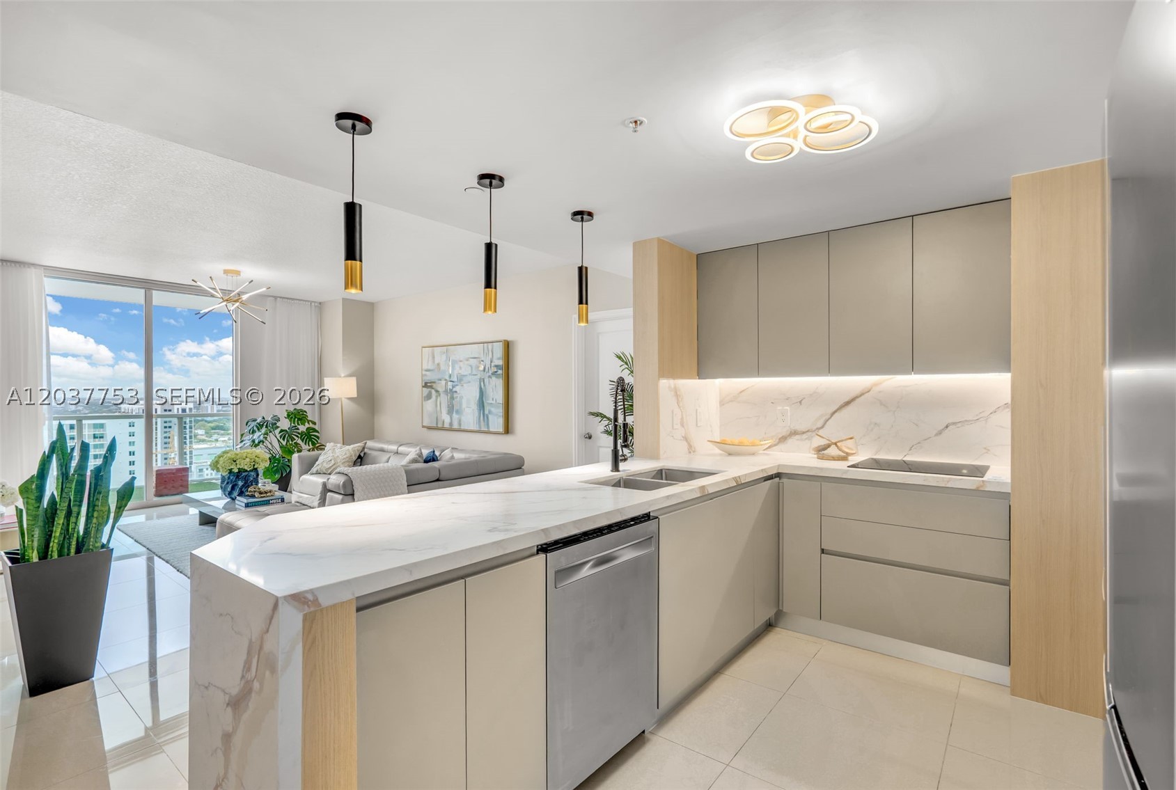 VUE AT BRICKELL CONDO - Residential