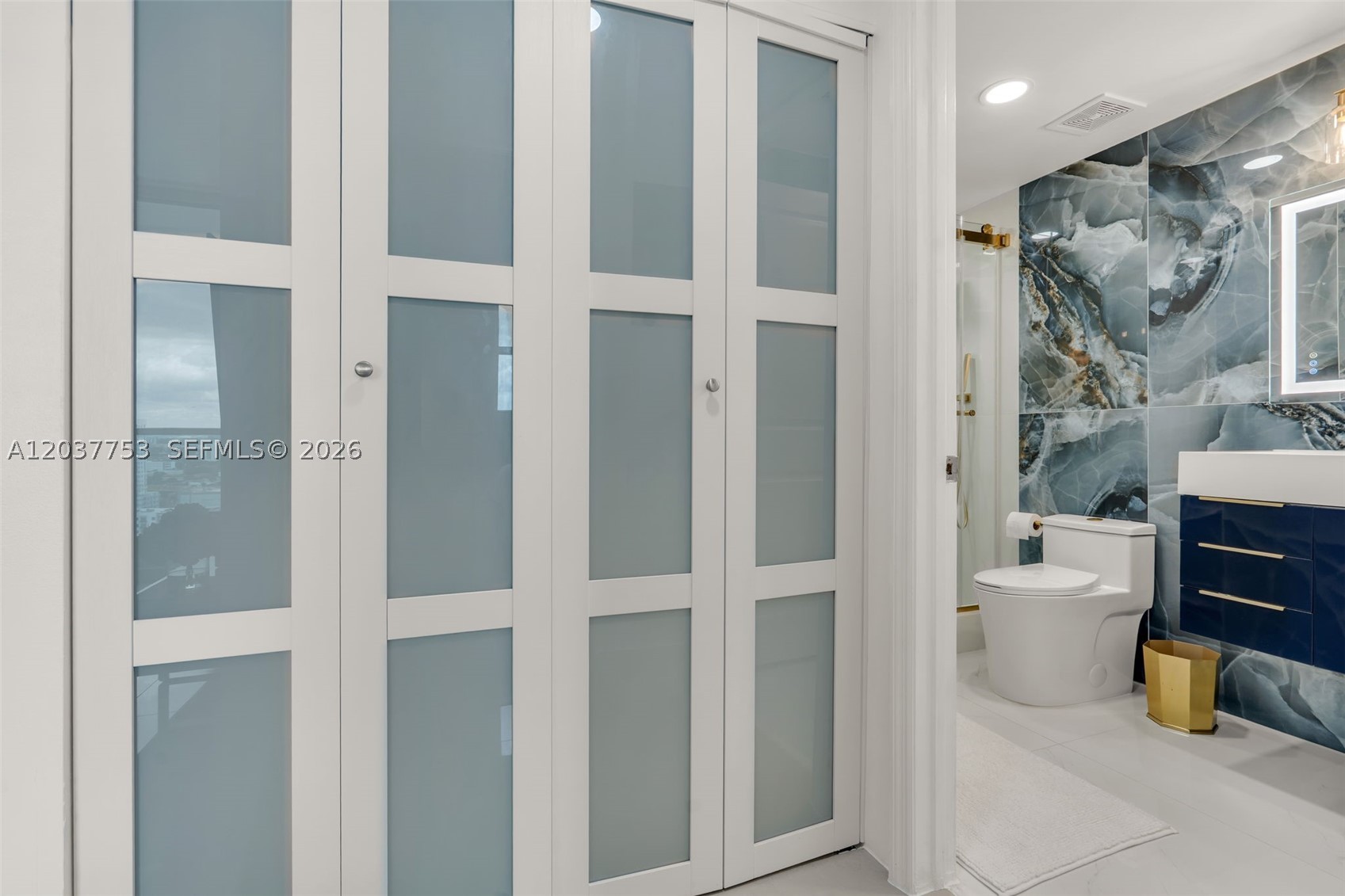 VUE AT BRICKELL CONDO - Residential