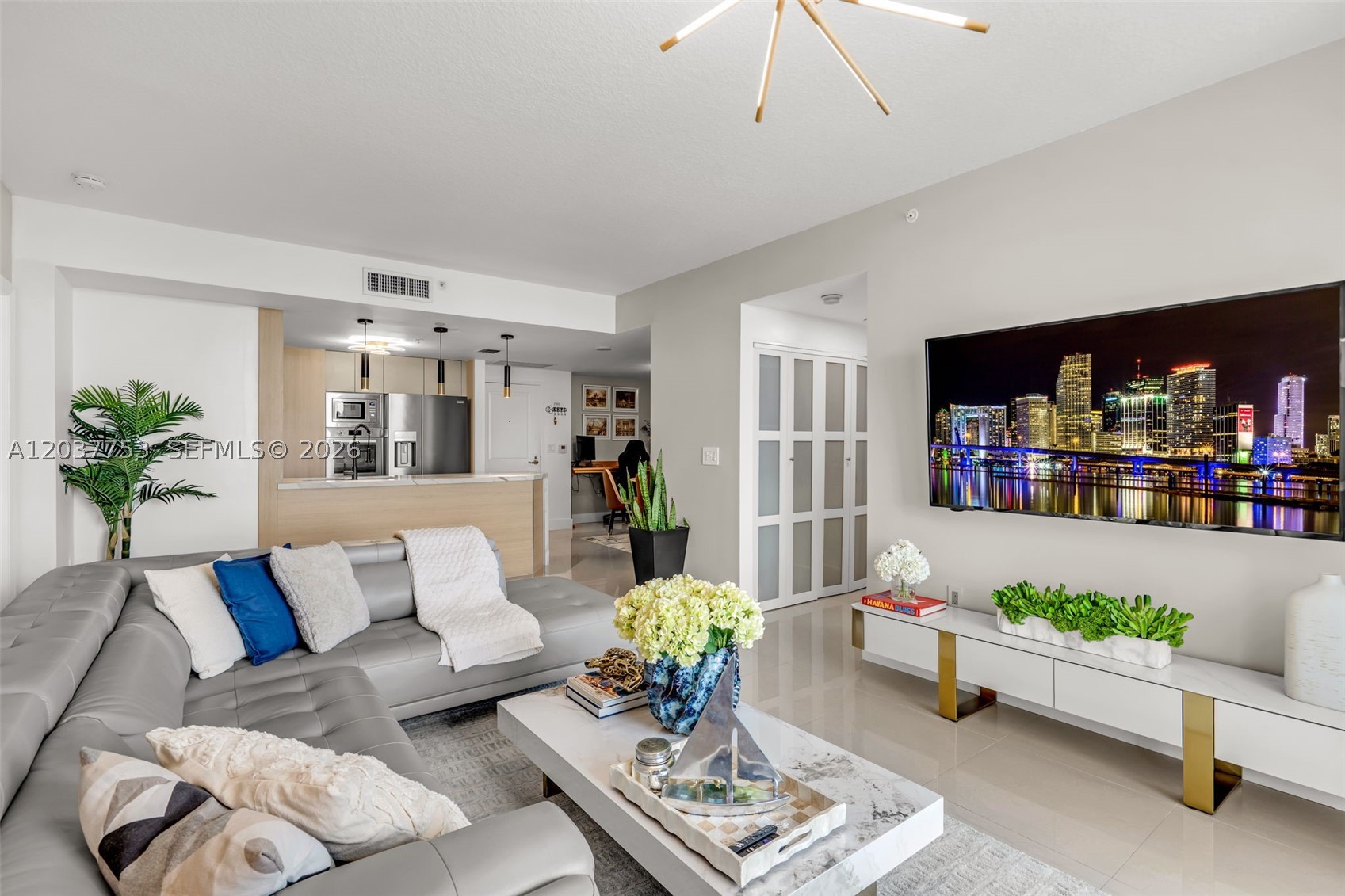VUE AT BRICKELL CONDO - Residential