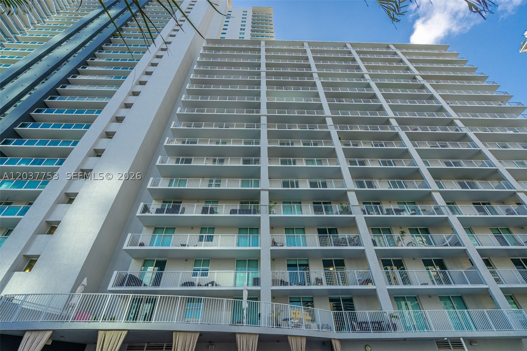 VUE AT BRICKELL CONDO - Residential