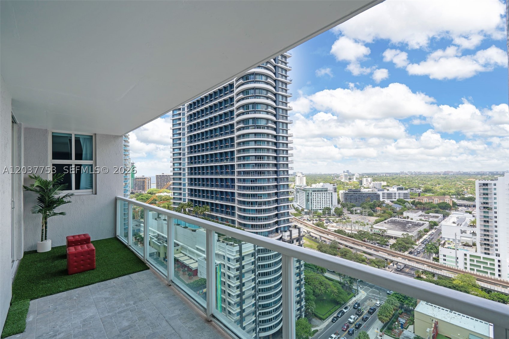 VUE AT BRICKELL CONDO - Residential