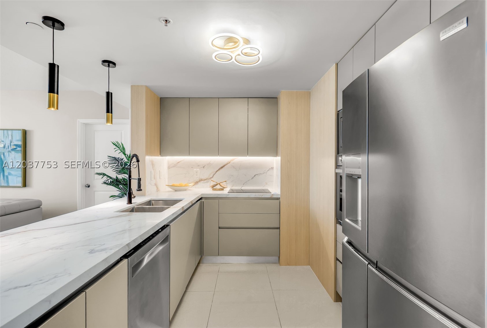 VUE AT BRICKELL CONDO - Residential