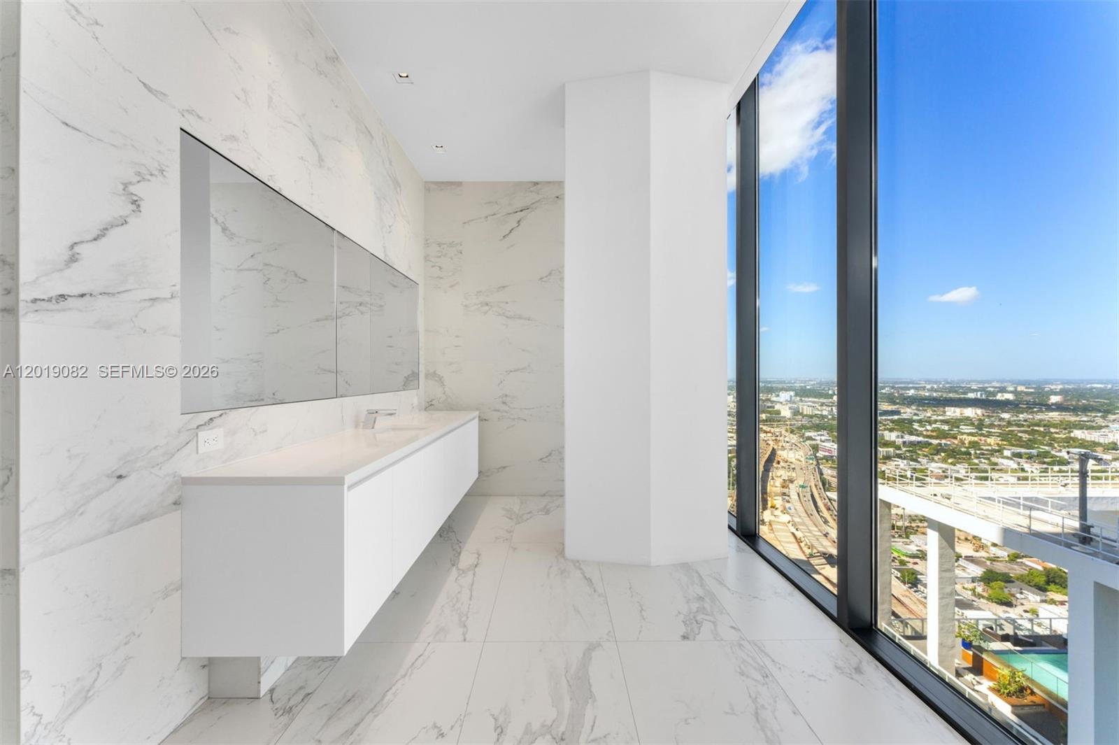 ONE THOUSAND MUSEUM CONDO - Residential