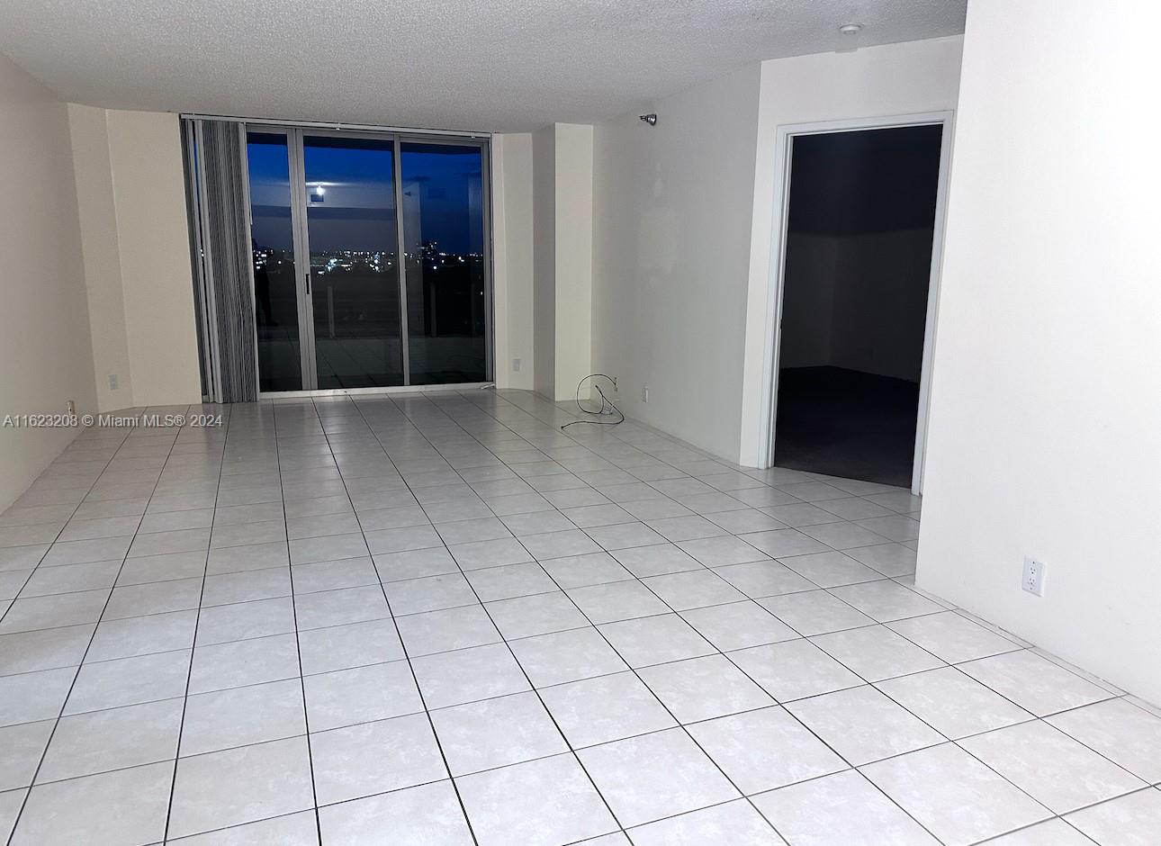 MYSTIC POINTE TOWER 600 C - Residential Lease
