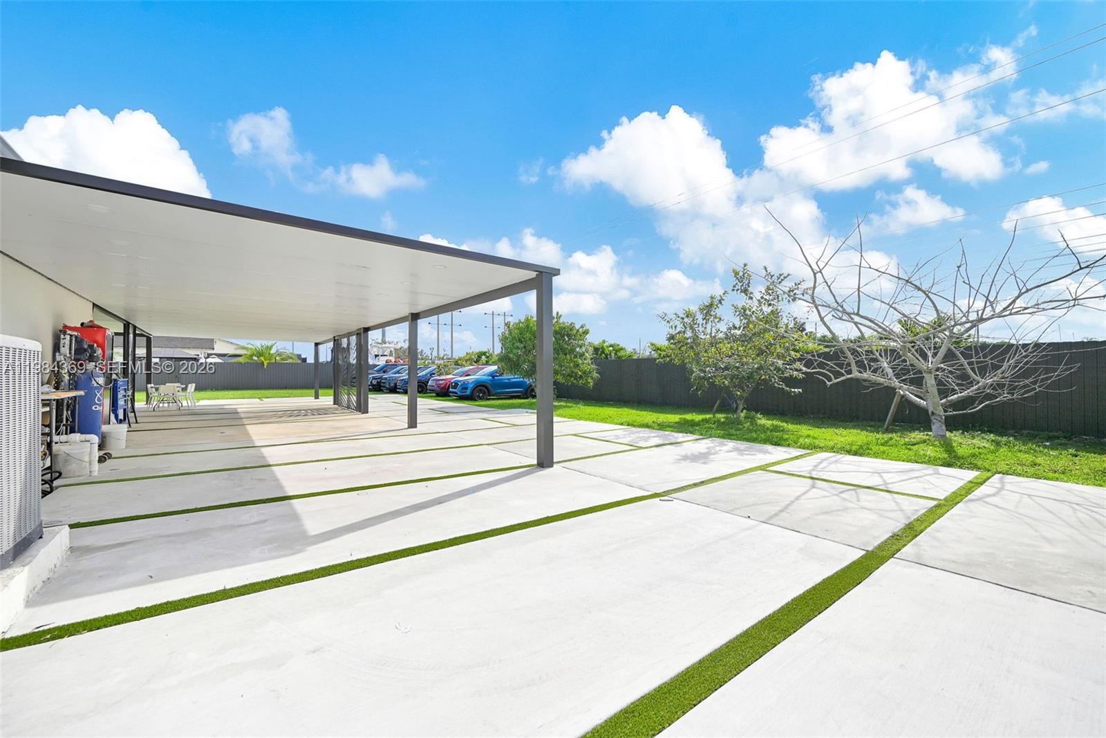 SOUTHERN COVE - Residential