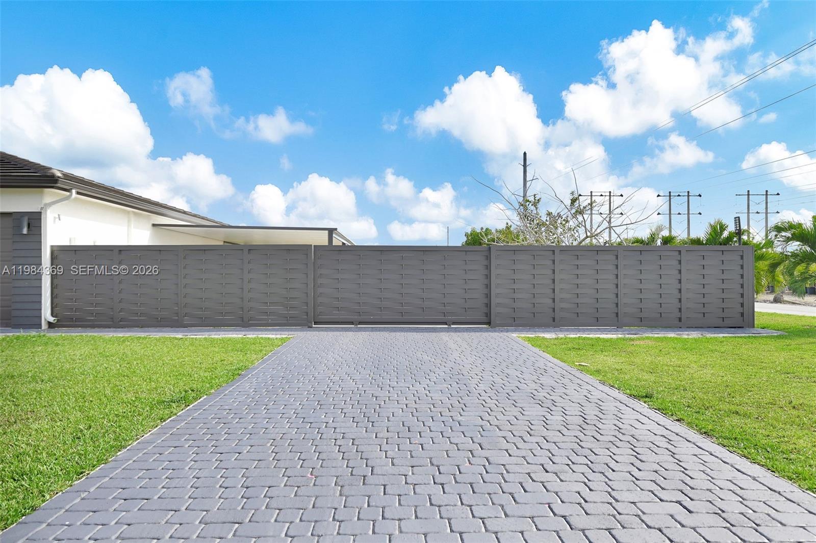 SOUTHERN COVE - Residential