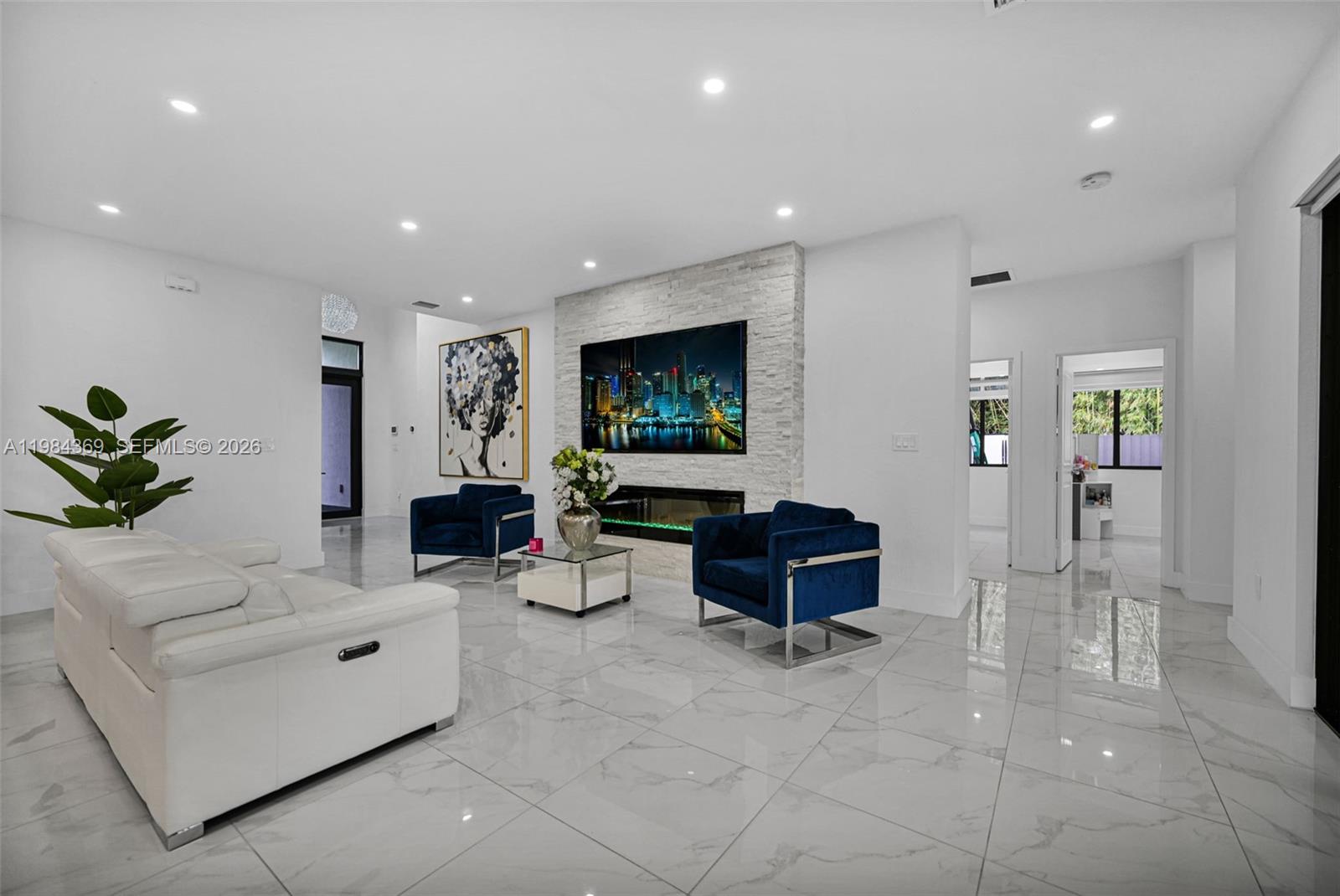 SOUTHERN COVE - Residential
