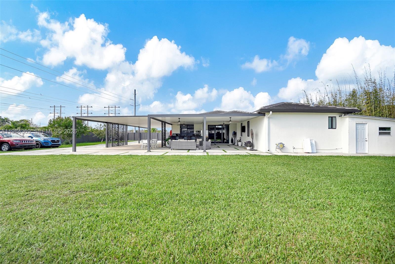 SOUTHERN COVE - Residential
