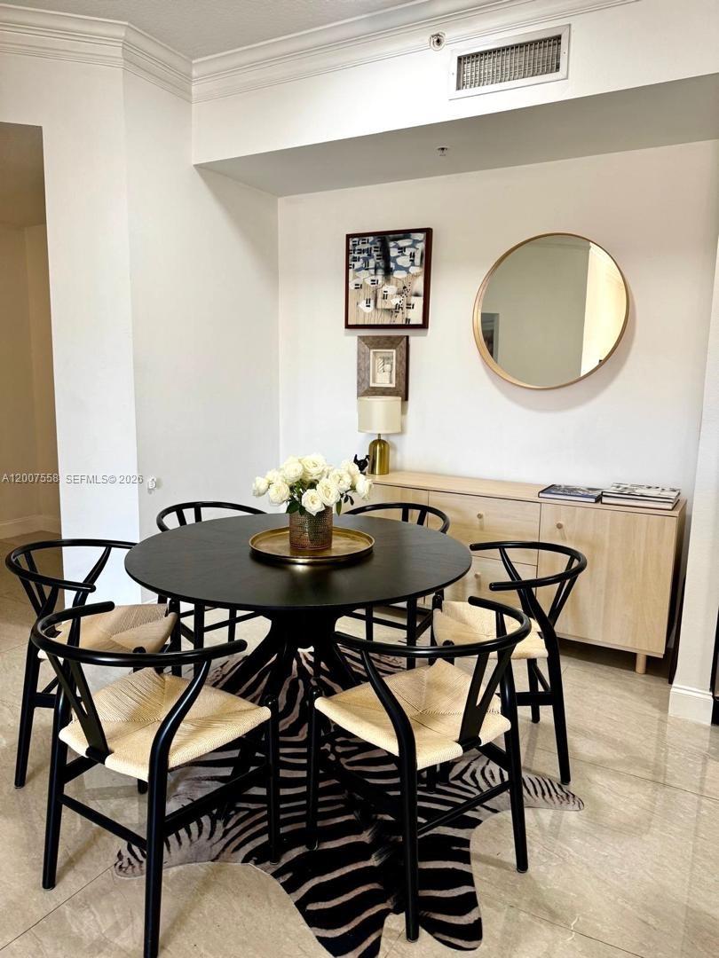 ALAQUA CONDO - Residential