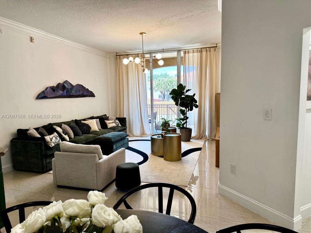ALAQUA CONDO - Residential
