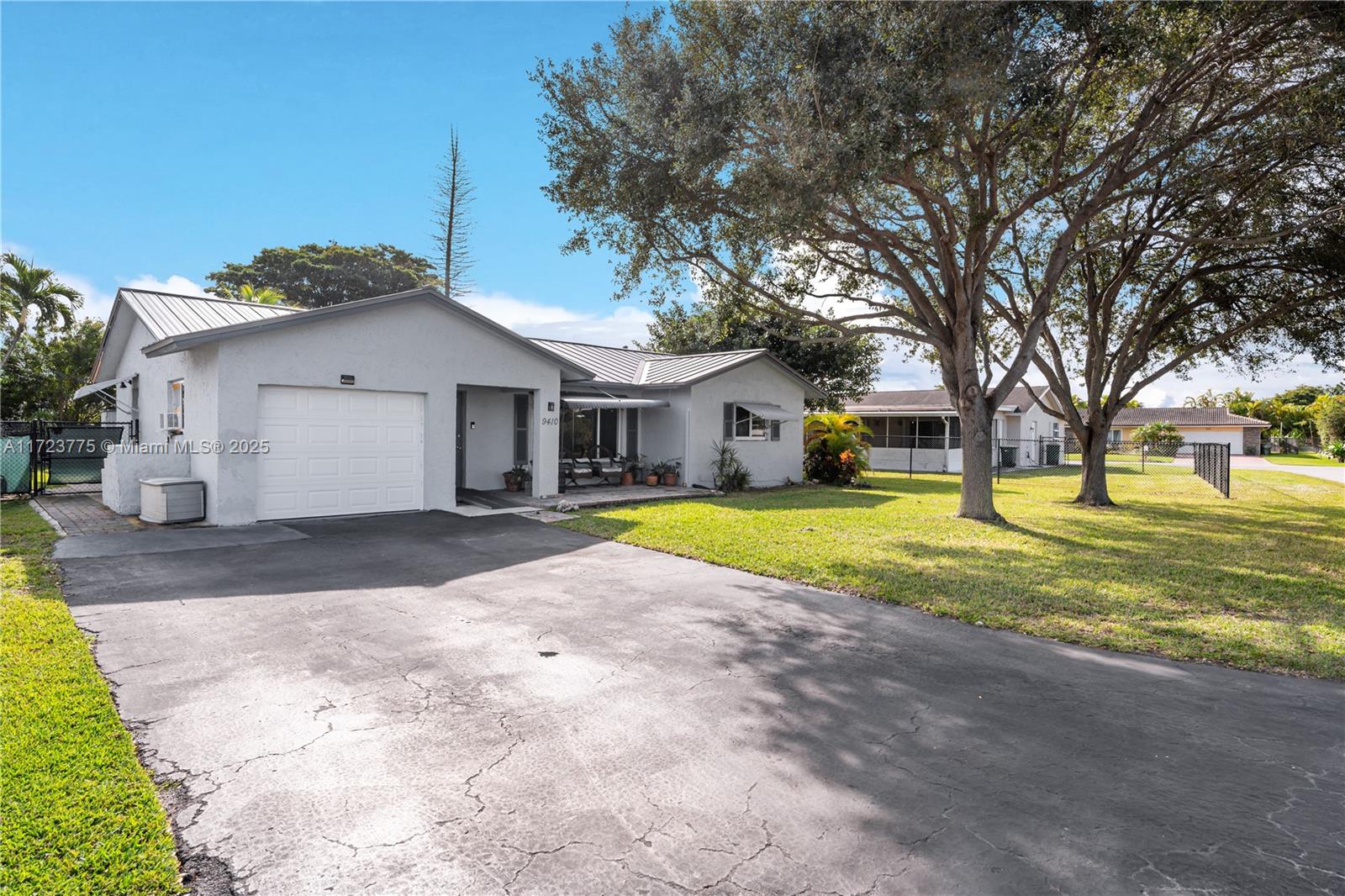 WESTWOOD COMMUNITY 3 - Residential