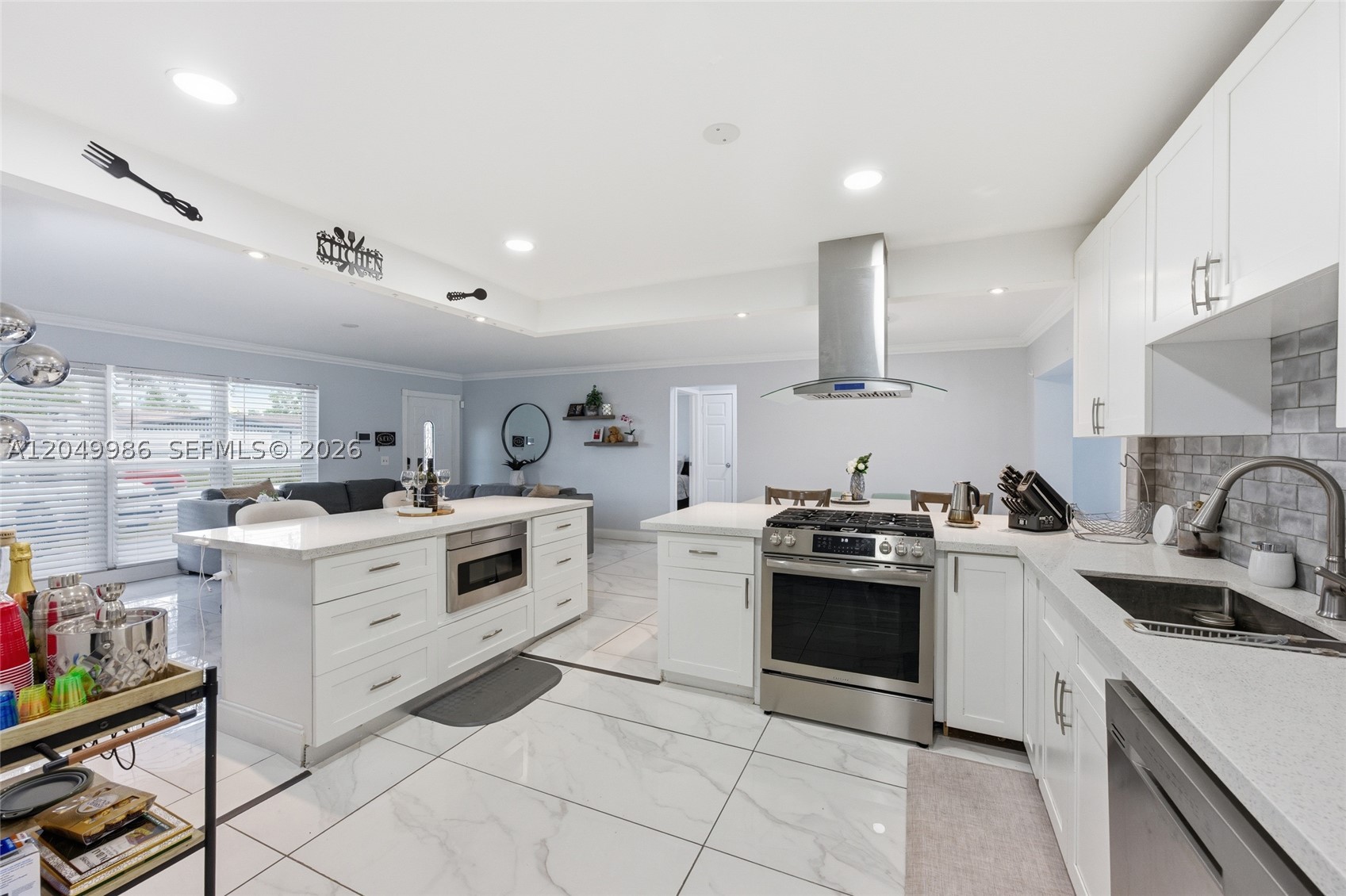 SUNRISE GOLF VILLAGE SEC - Residential