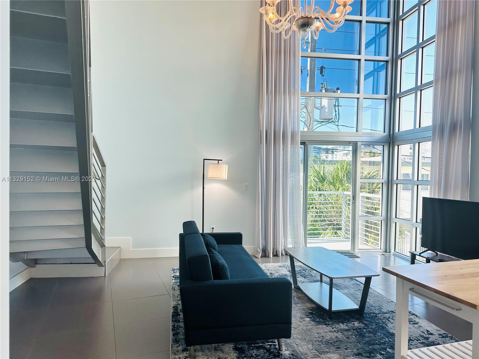 VILAMUR CONDO - Residential Lease