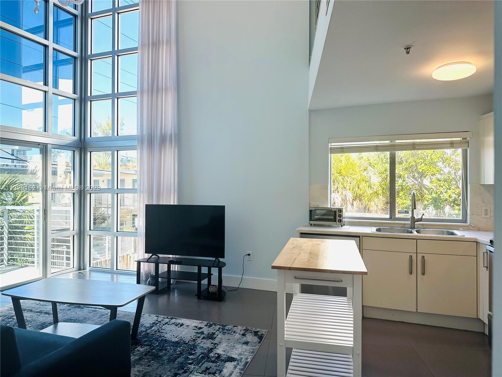 VILAMUR CONDO - Residential Lease