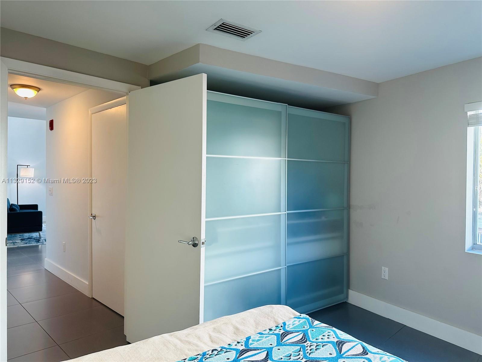 VILAMUR CONDO - Residential Lease