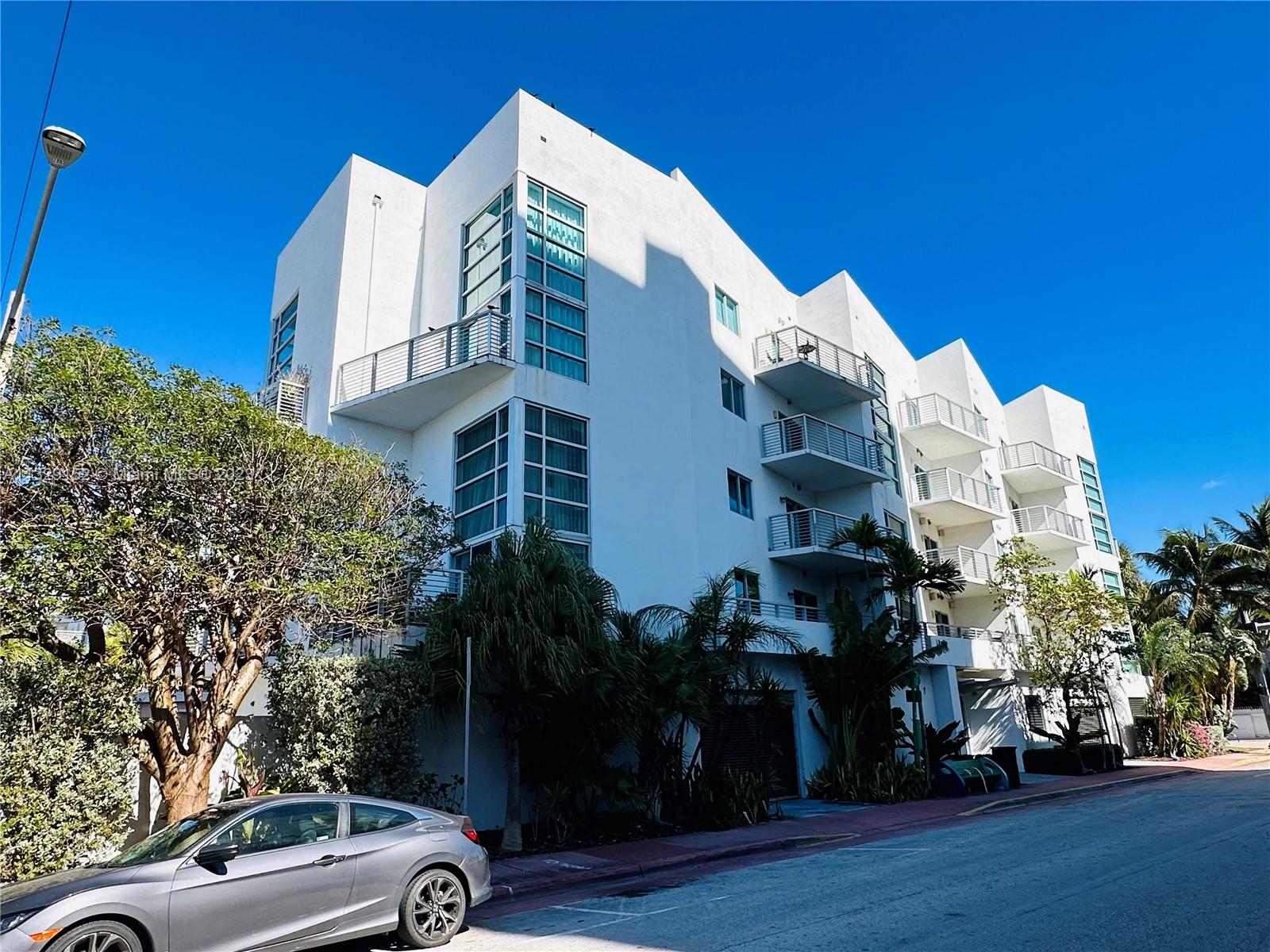 VILAMUR CONDO - Residential Lease