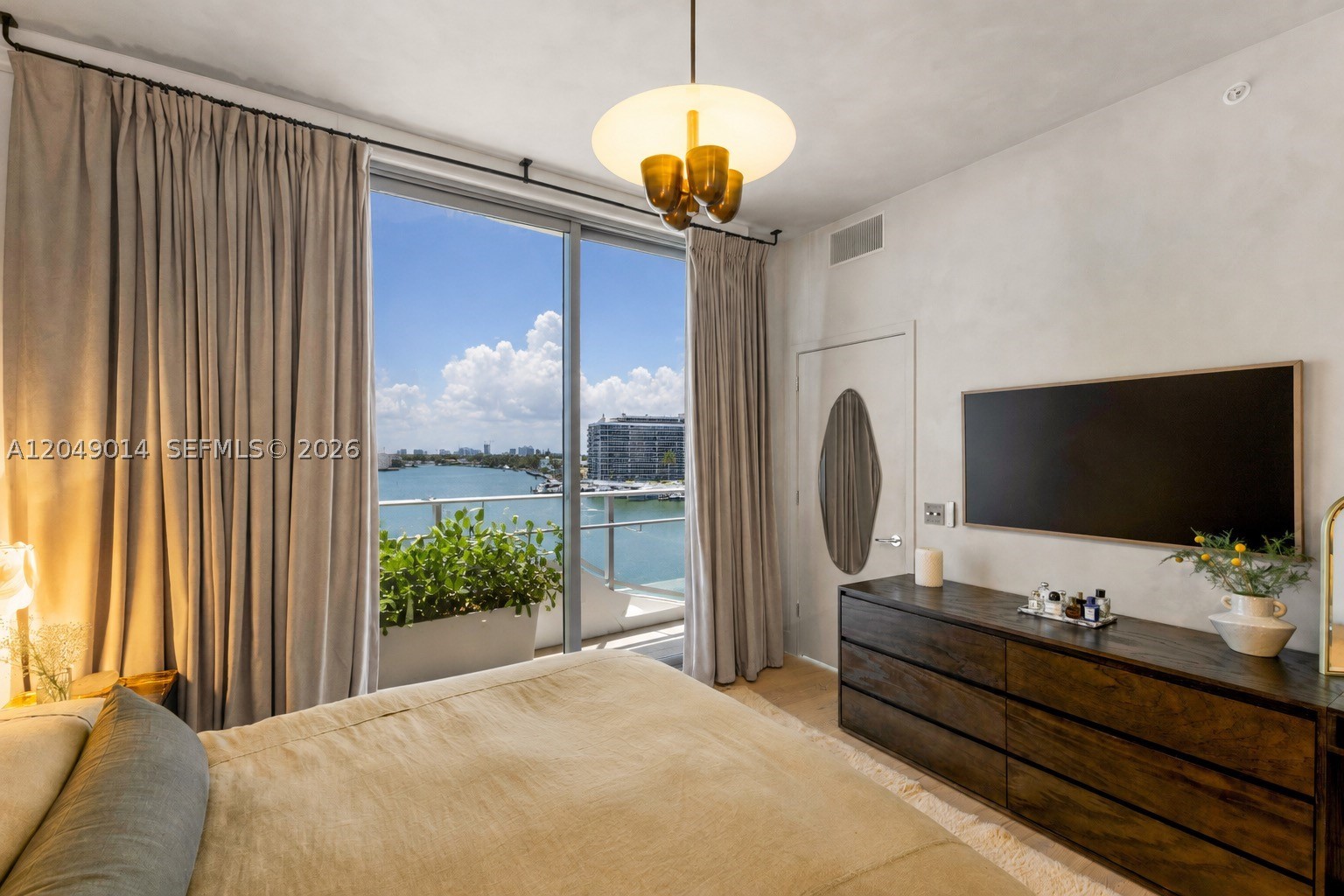 MONACO YACHT CL & RESID CO - Residential Lease