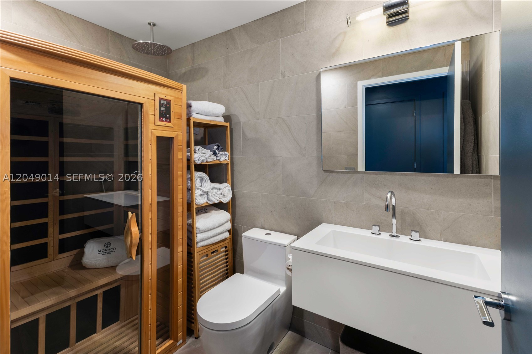 MONACO YACHT CL & RESID CO - Residential Lease