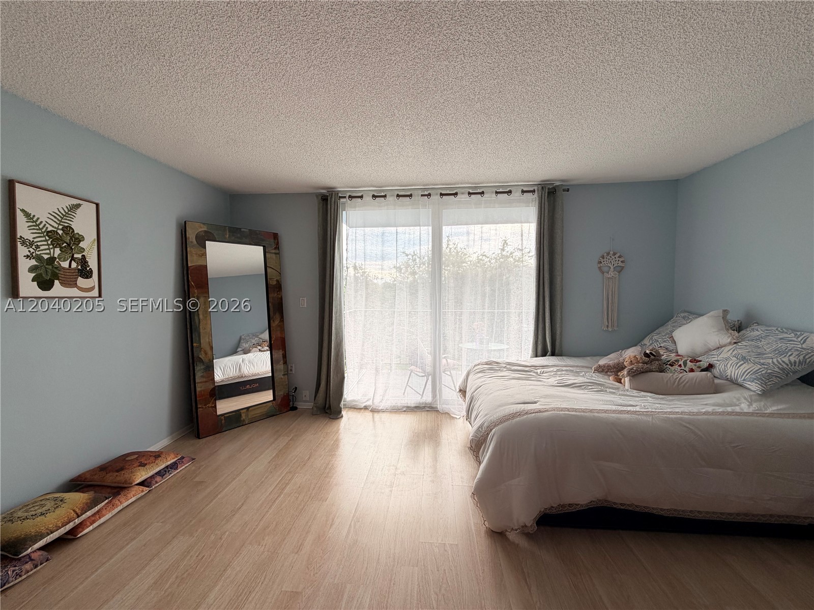 THREE HORIZONS EAST CONDO - Residential