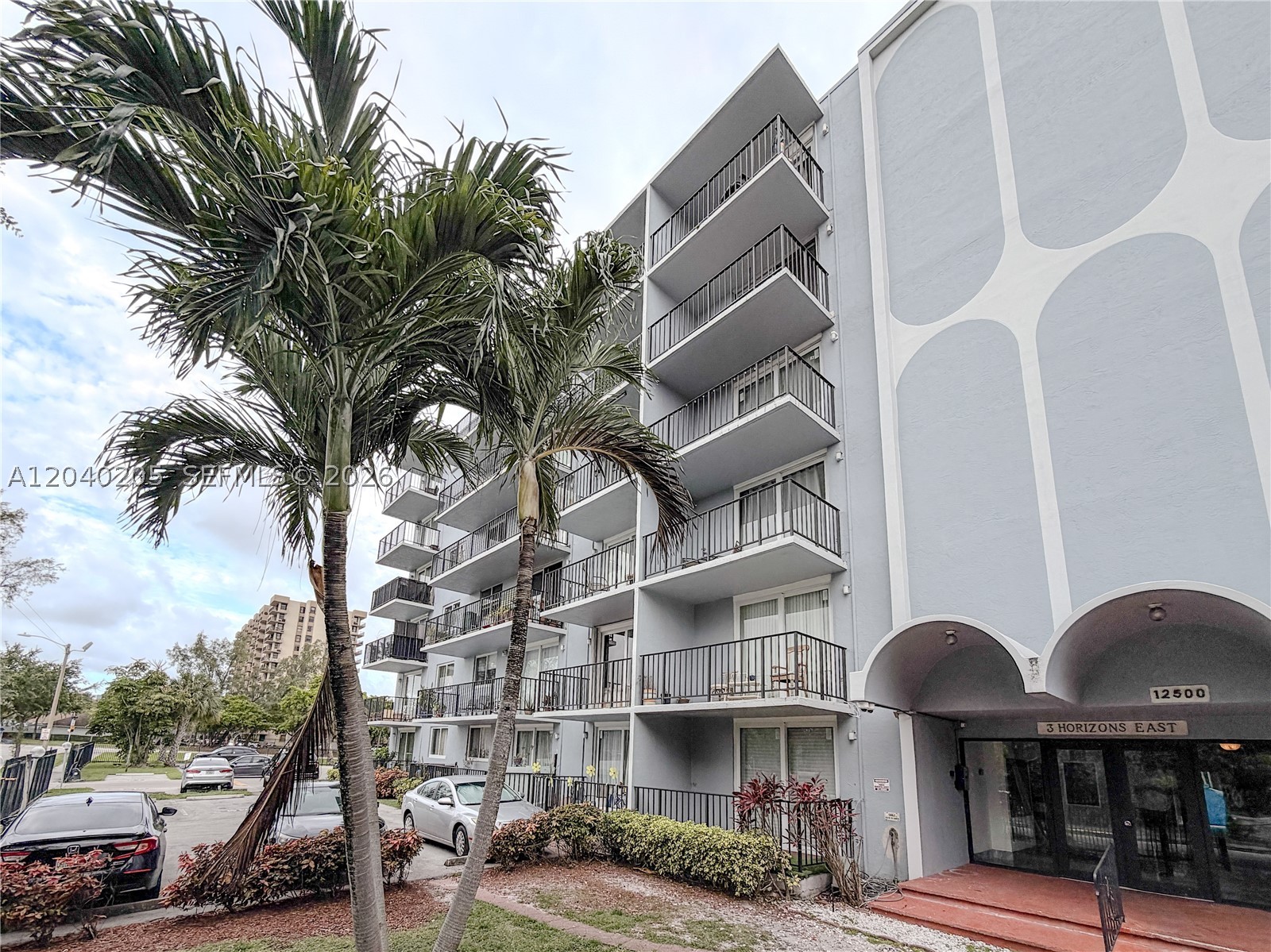 THREE HORIZONS EAST CONDO - Residential