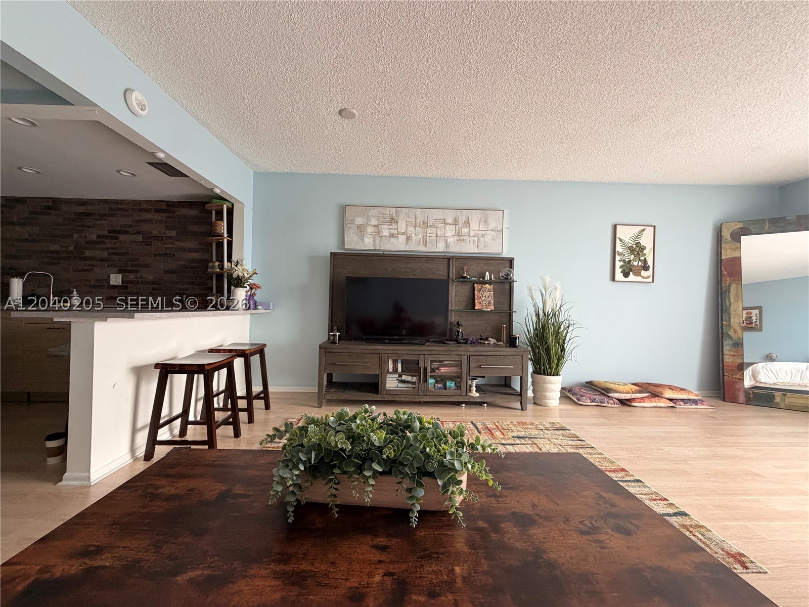 THREE HORIZONS EAST CONDO - Residential