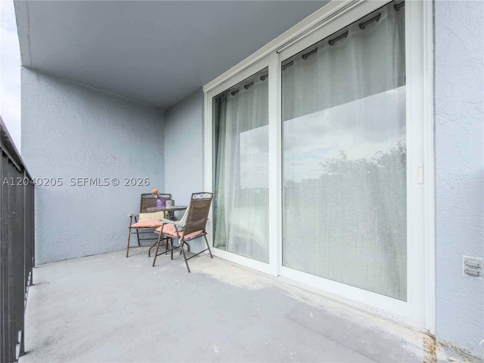 THREE HORIZONS EAST CONDO - Residential