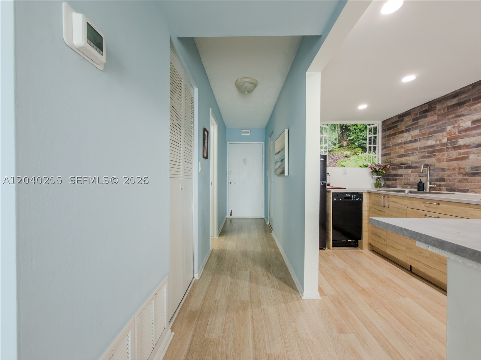 THREE HORIZONS EAST CONDO - Residential