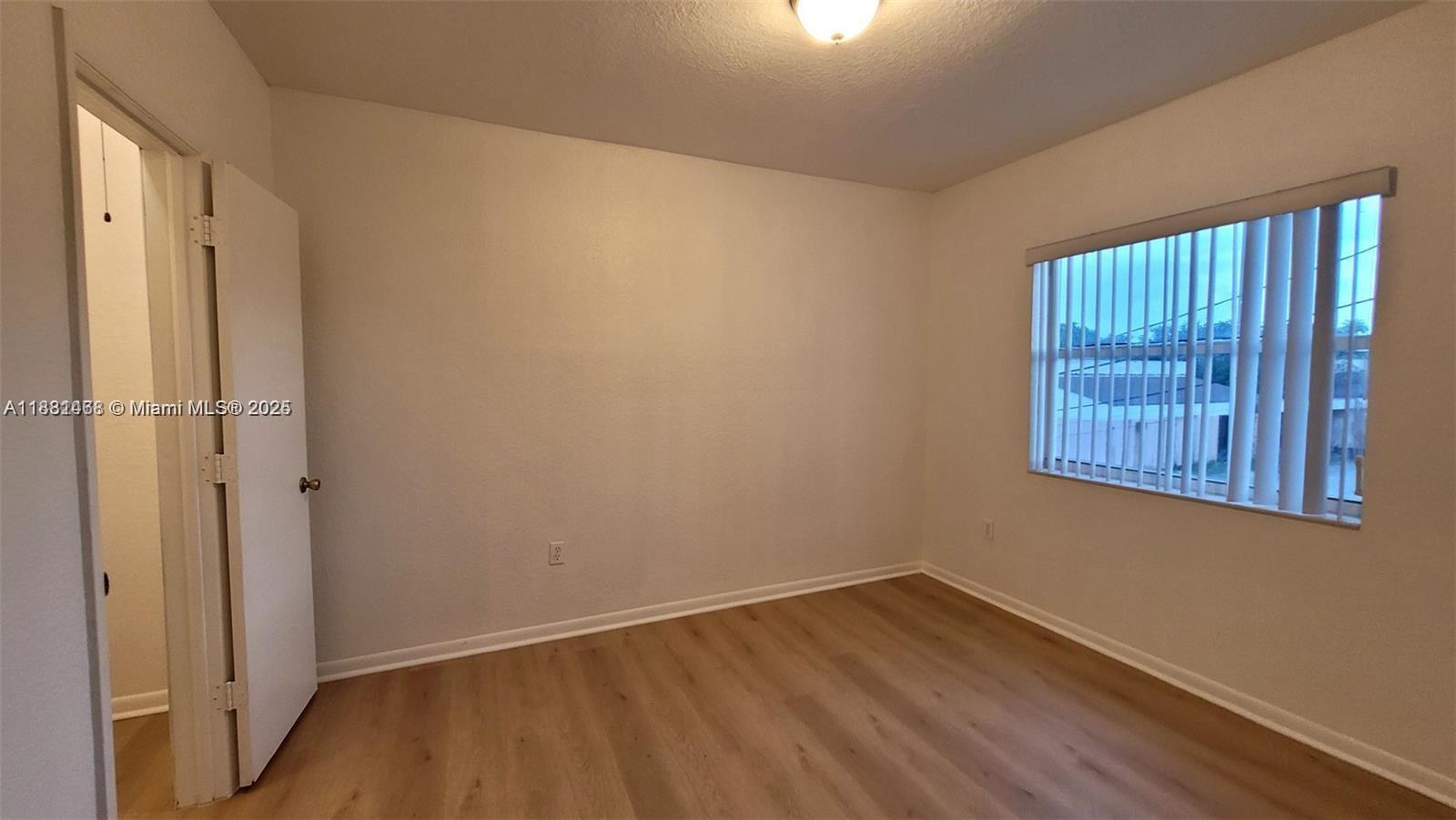 SUNSET PALM VILLAS CONDO - Residential