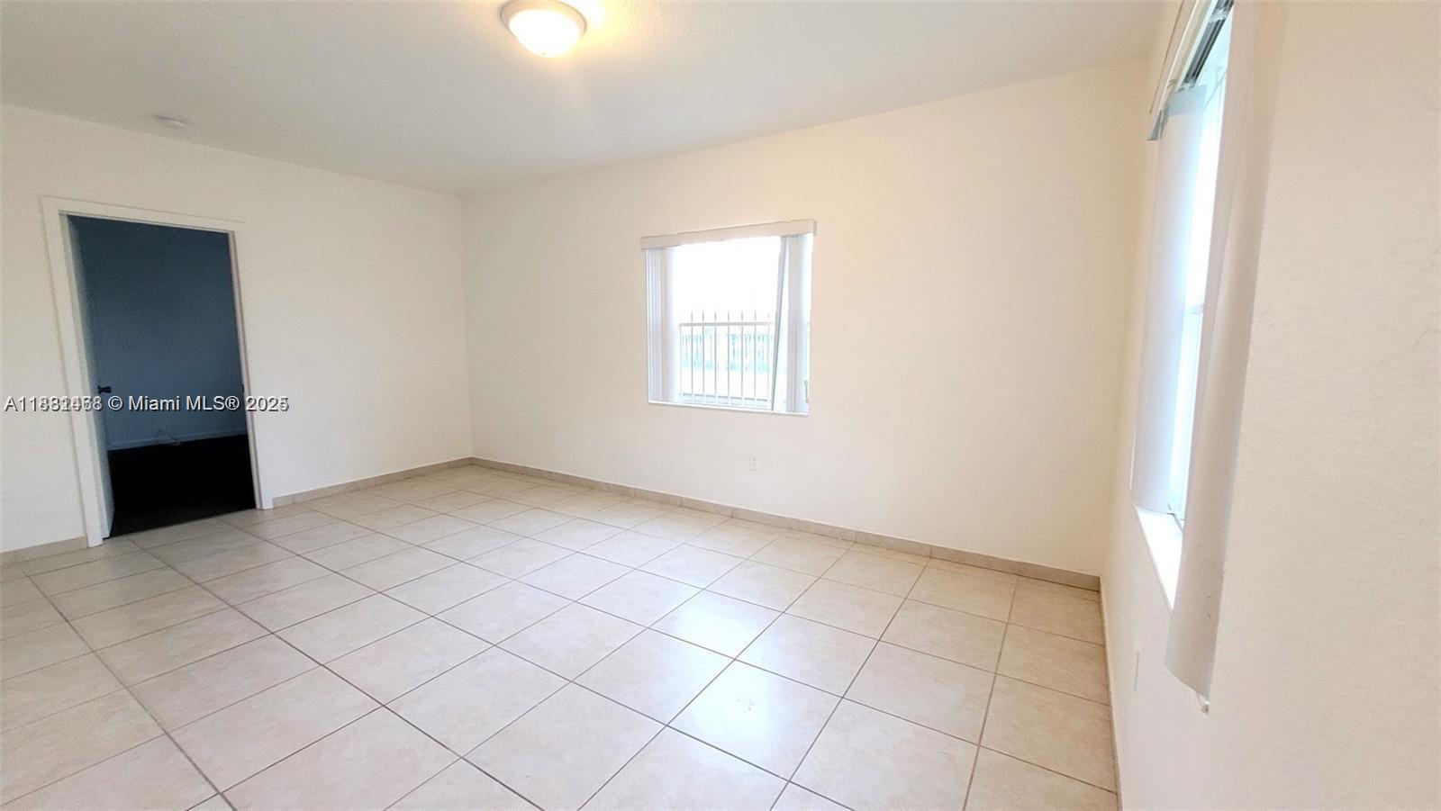 SUNSET PALM VILLAS CONDO - Residential