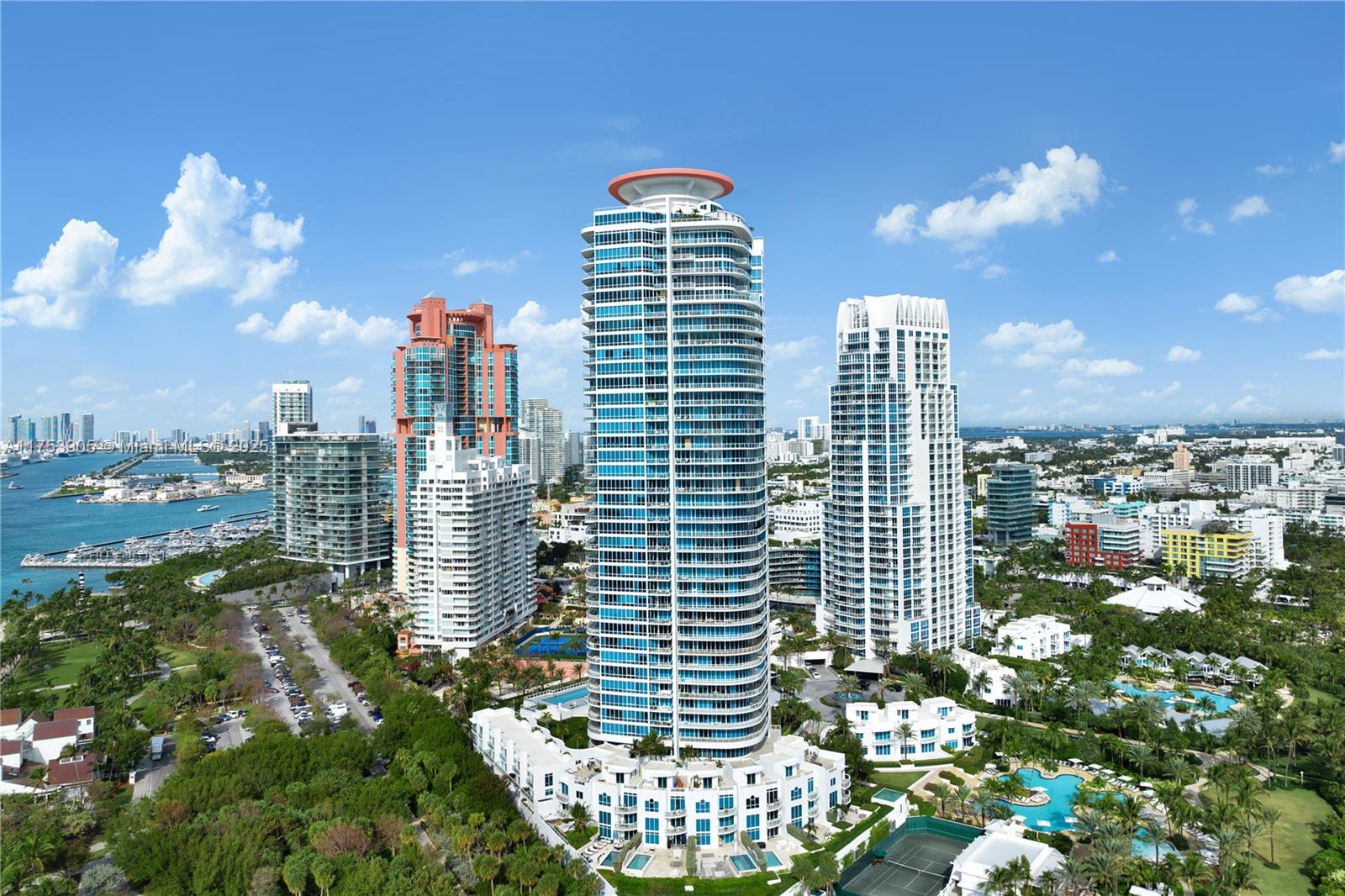 CONTINUUM ON SOUTH BEACH - Residential