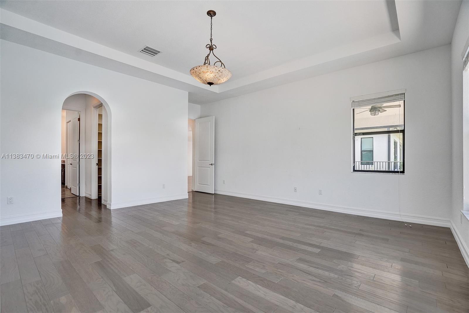 PEMBROKE LAKES SOUTH - Residential
