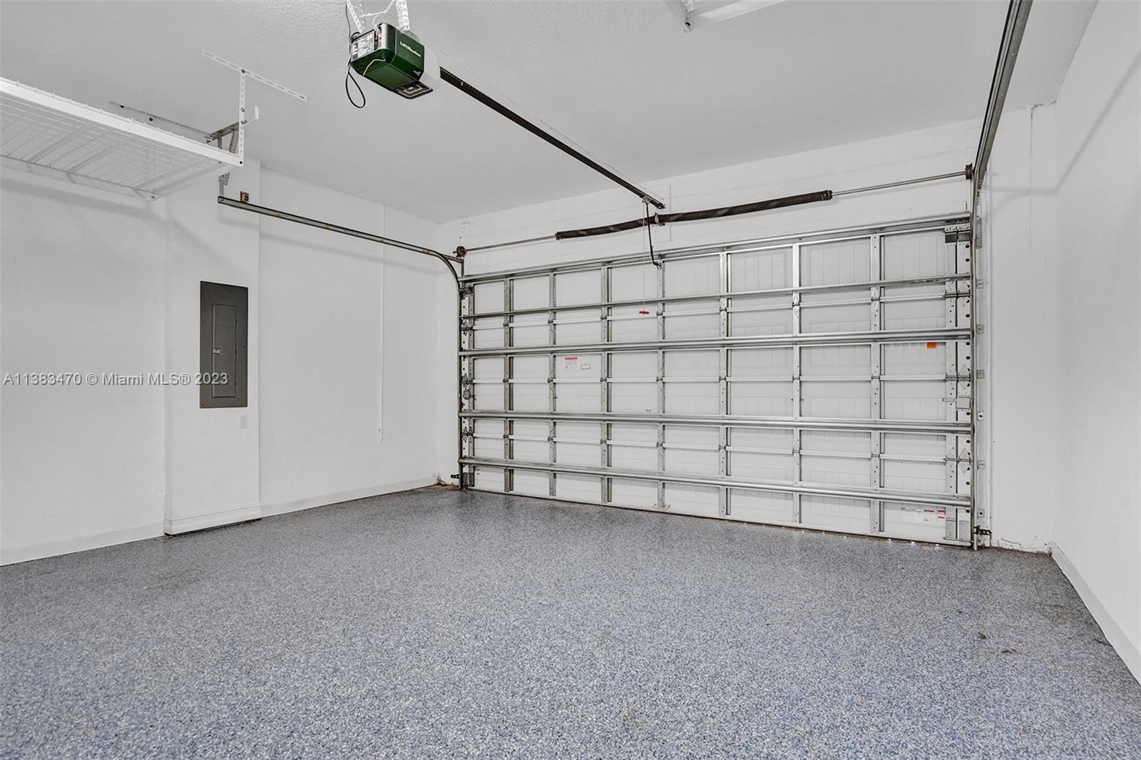 PEMBROKE LAKES SOUTH - Residential