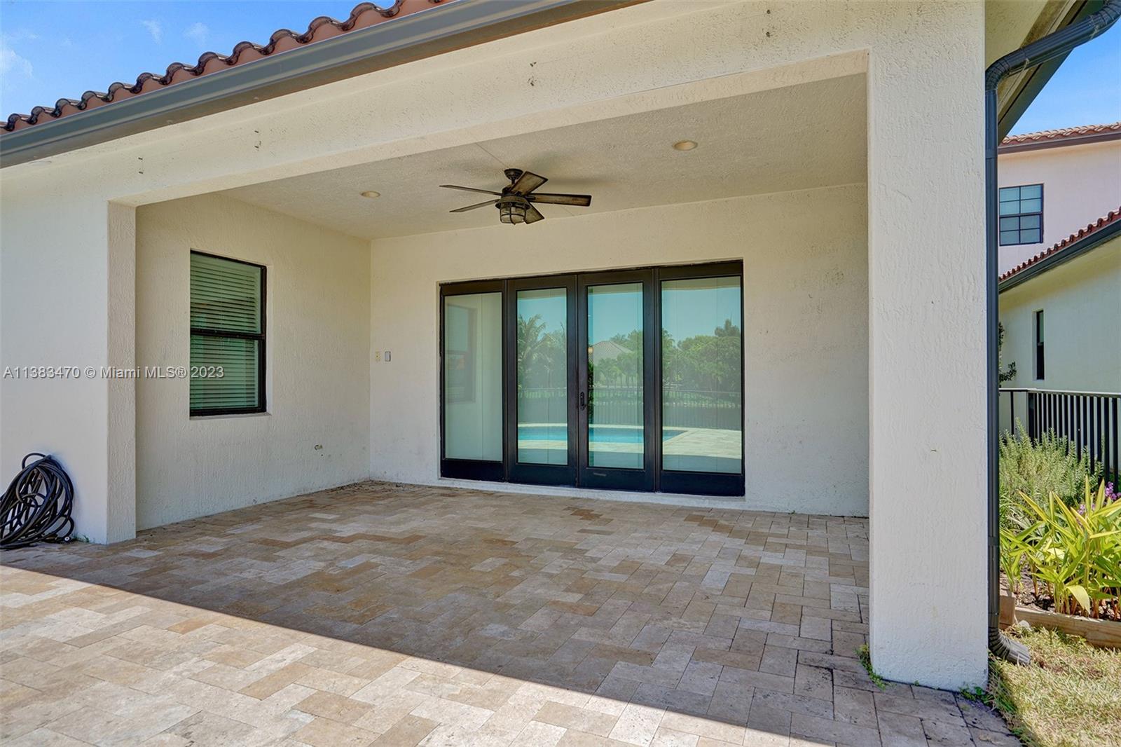 PEMBROKE LAKES SOUTH - Residential