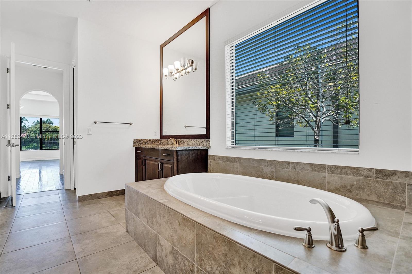 PEMBROKE LAKES SOUTH - Residential