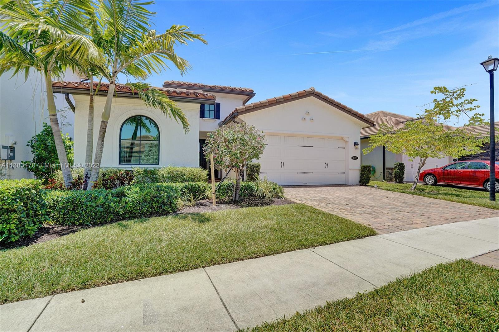 PEMBROKE LAKES SOUTH - Residential