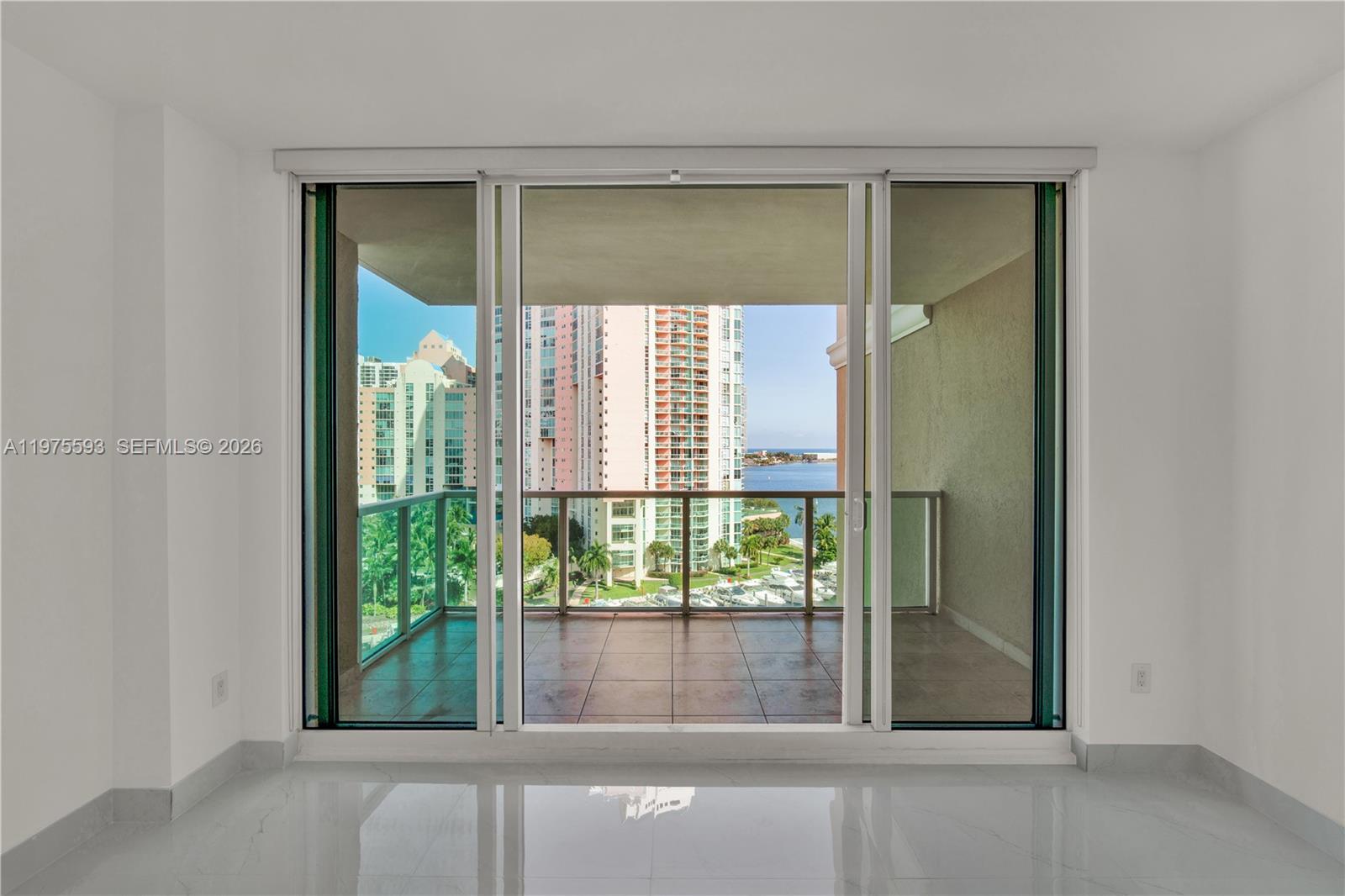 AVENTURA MARINA CONDO NUM - Residential