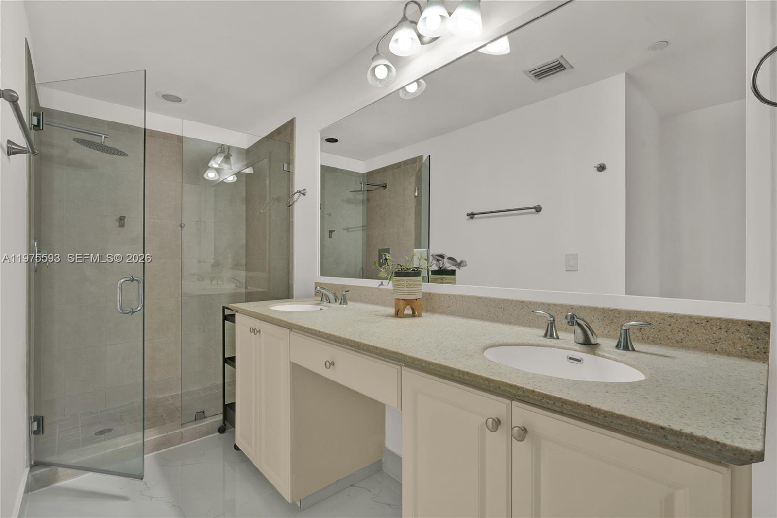 AVENTURA MARINA CONDO NUM - Residential