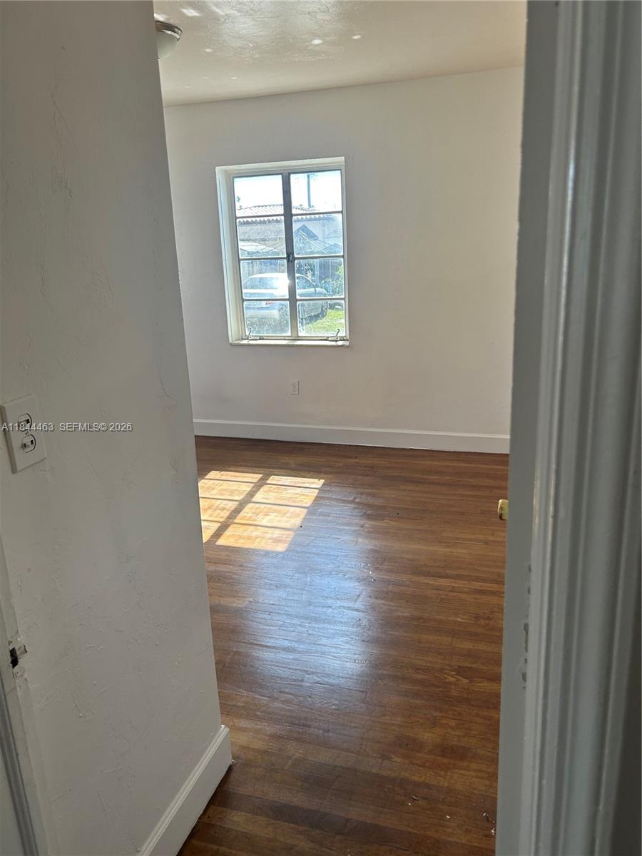 BRICKELL RIVERVIEW - Residential Income