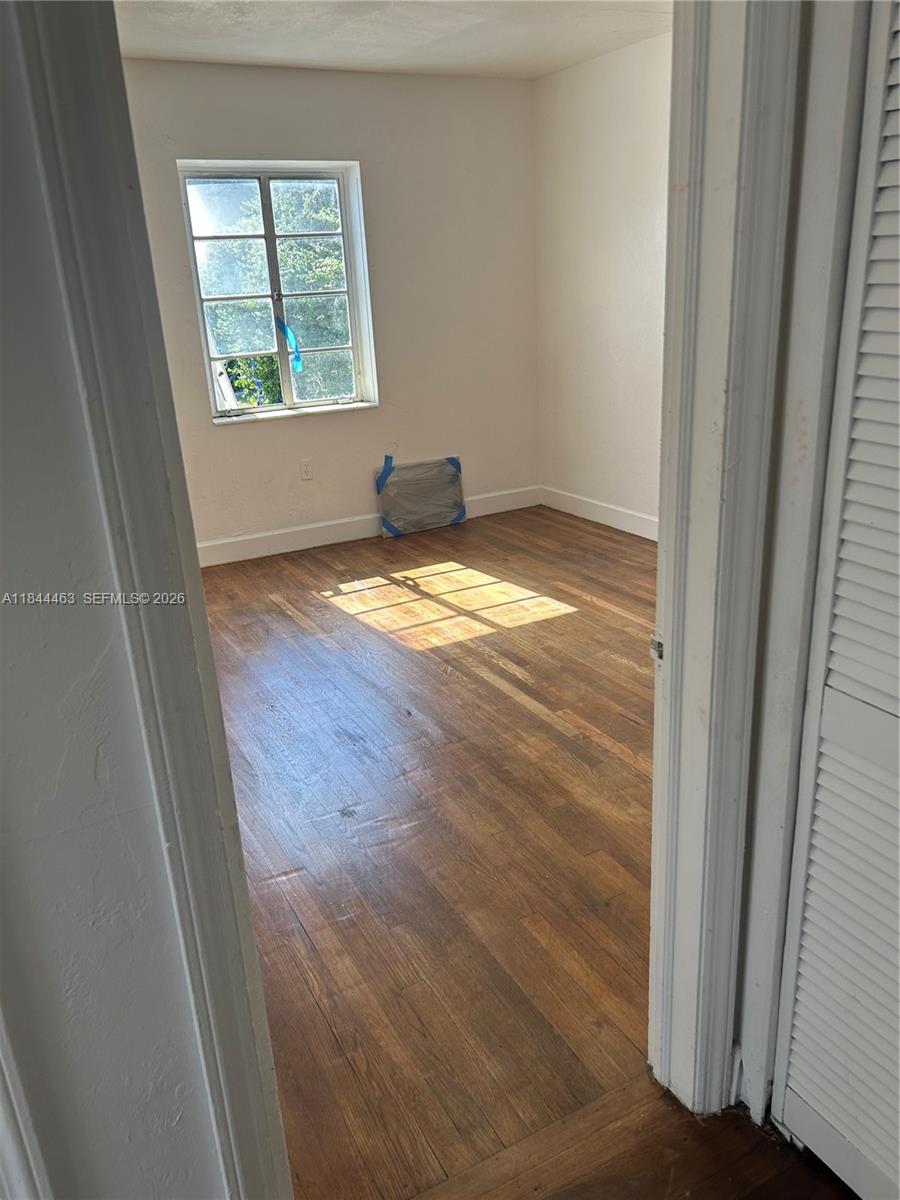 BRICKELL RIVERVIEW - Residential Income