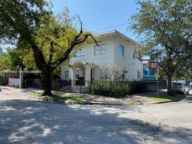 BRICKELL RIVERVIEW - Residential Income