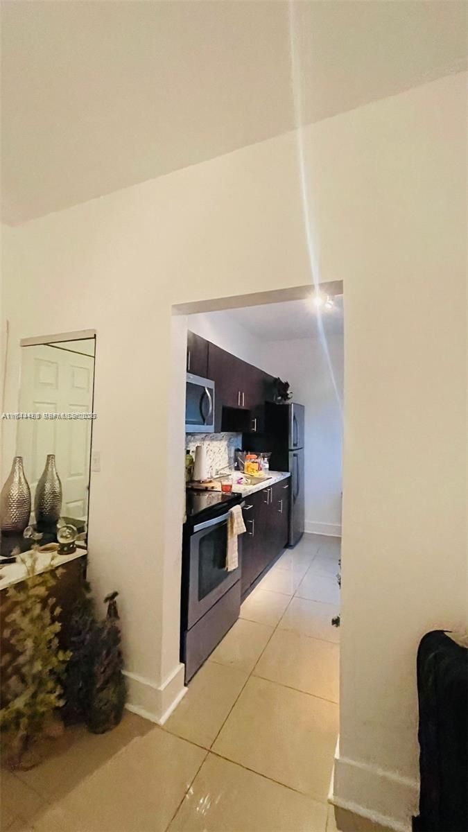 BRICKELL RIVERVIEW - Residential Income