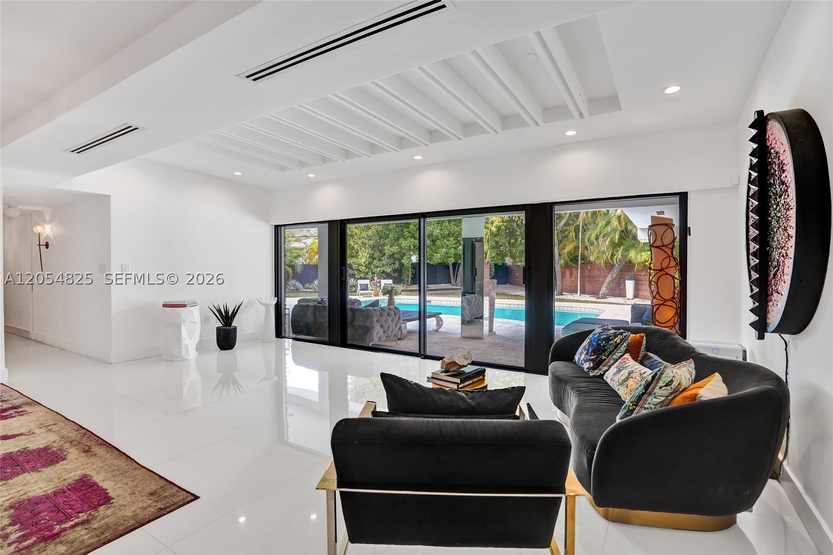 SKY LAKE - Residential