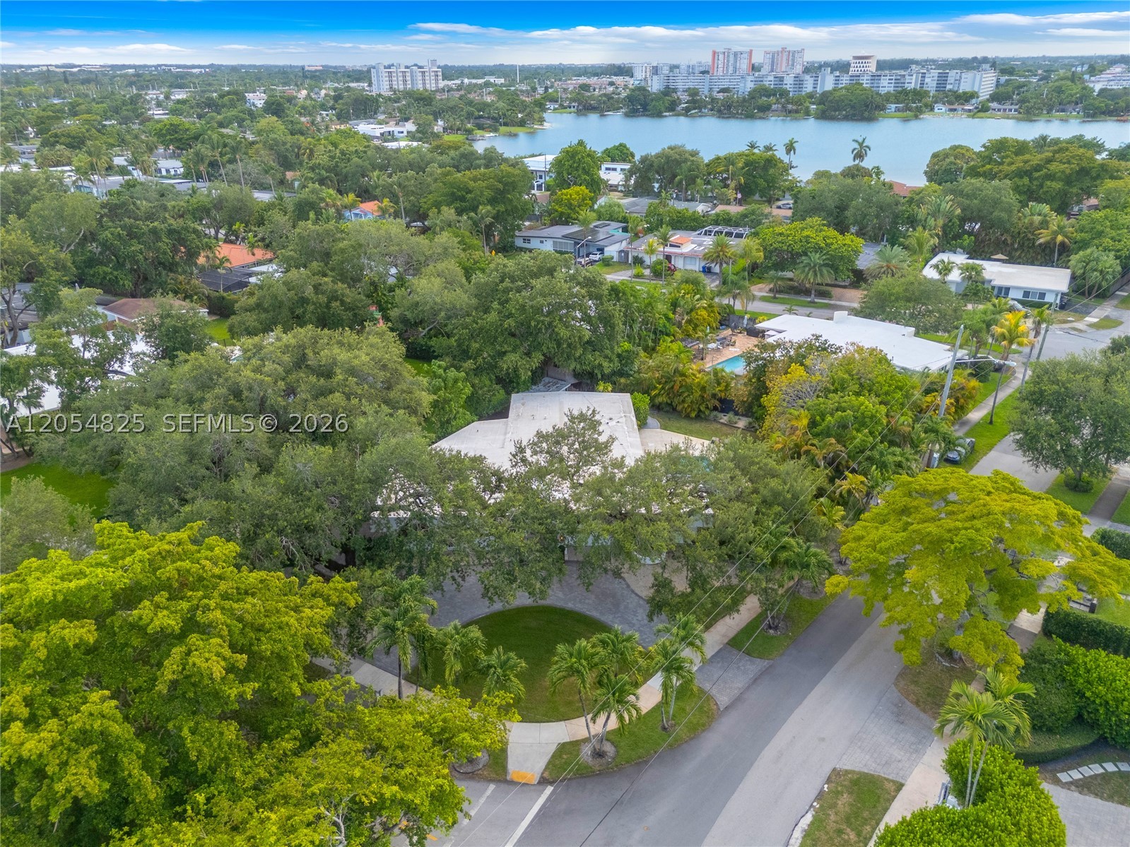 SKY LAKE - Residential