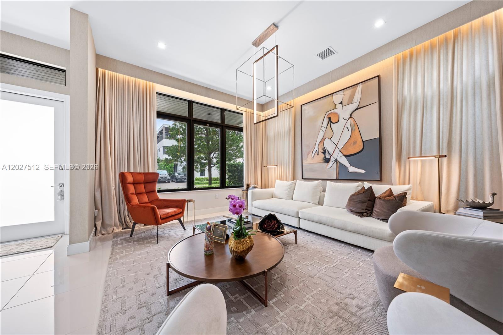 DOWNTOWN DORAL SOUTH PHAS - Residential