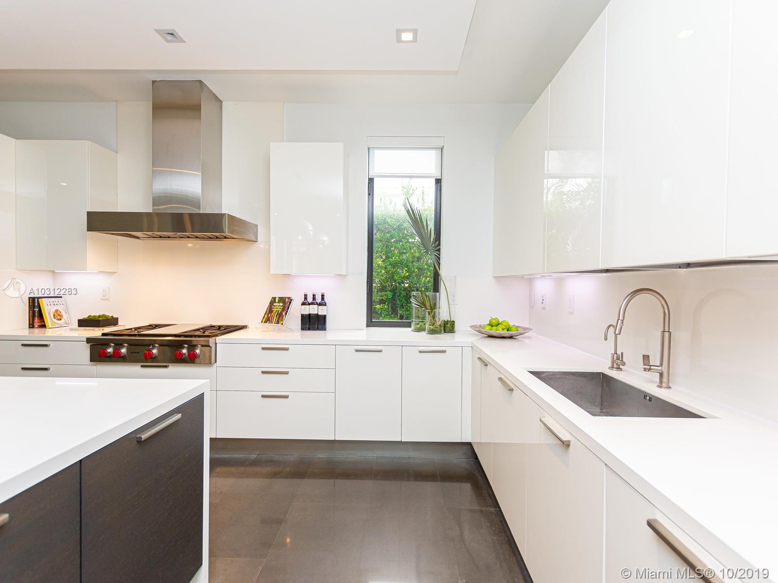 C GABLES RIVIERA SEC 12 - Residential