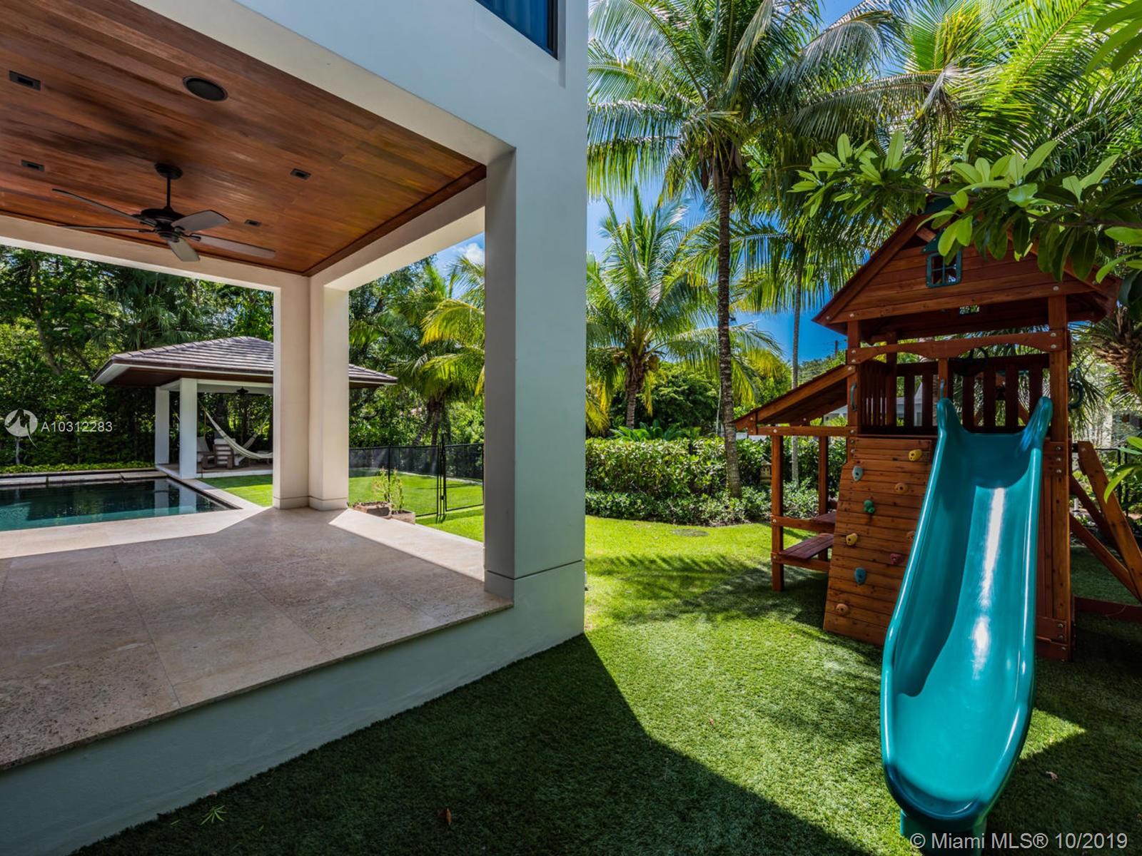 C GABLES RIVIERA SEC 12 - Residential