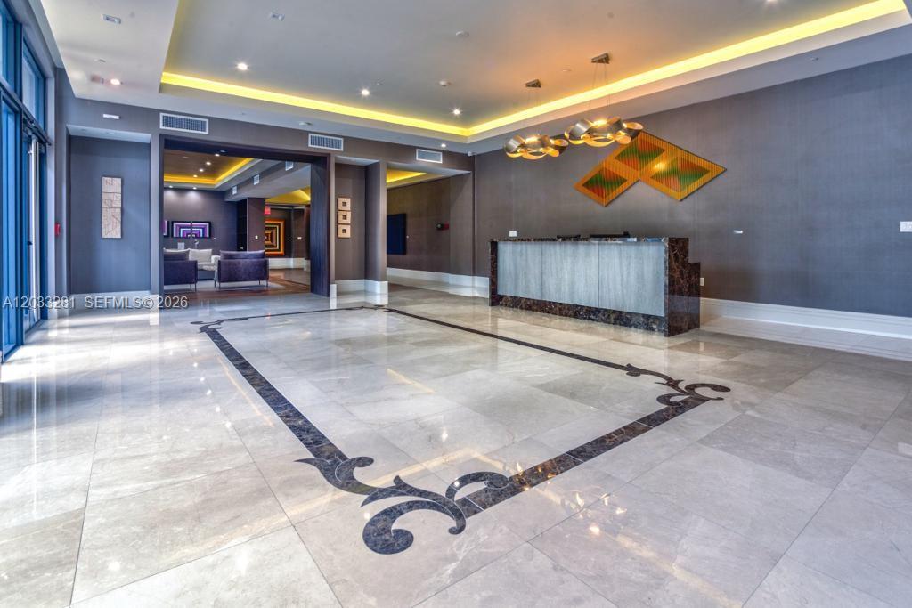 BILTMORE PARC CONDO - Residential Lease