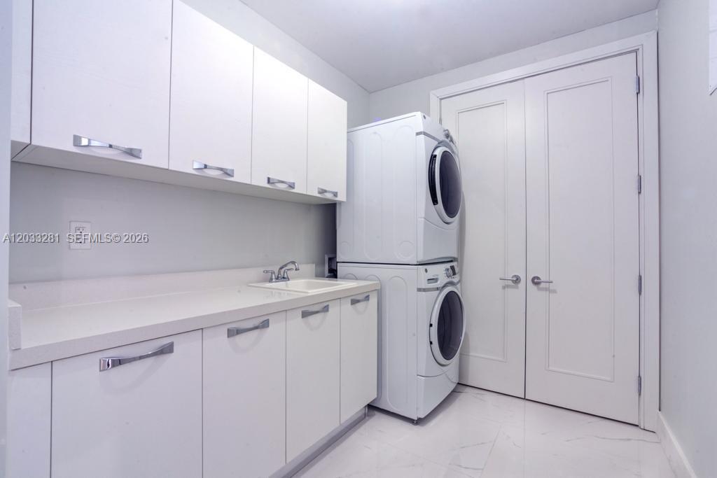 BILTMORE PARC CONDO - Residential Lease
